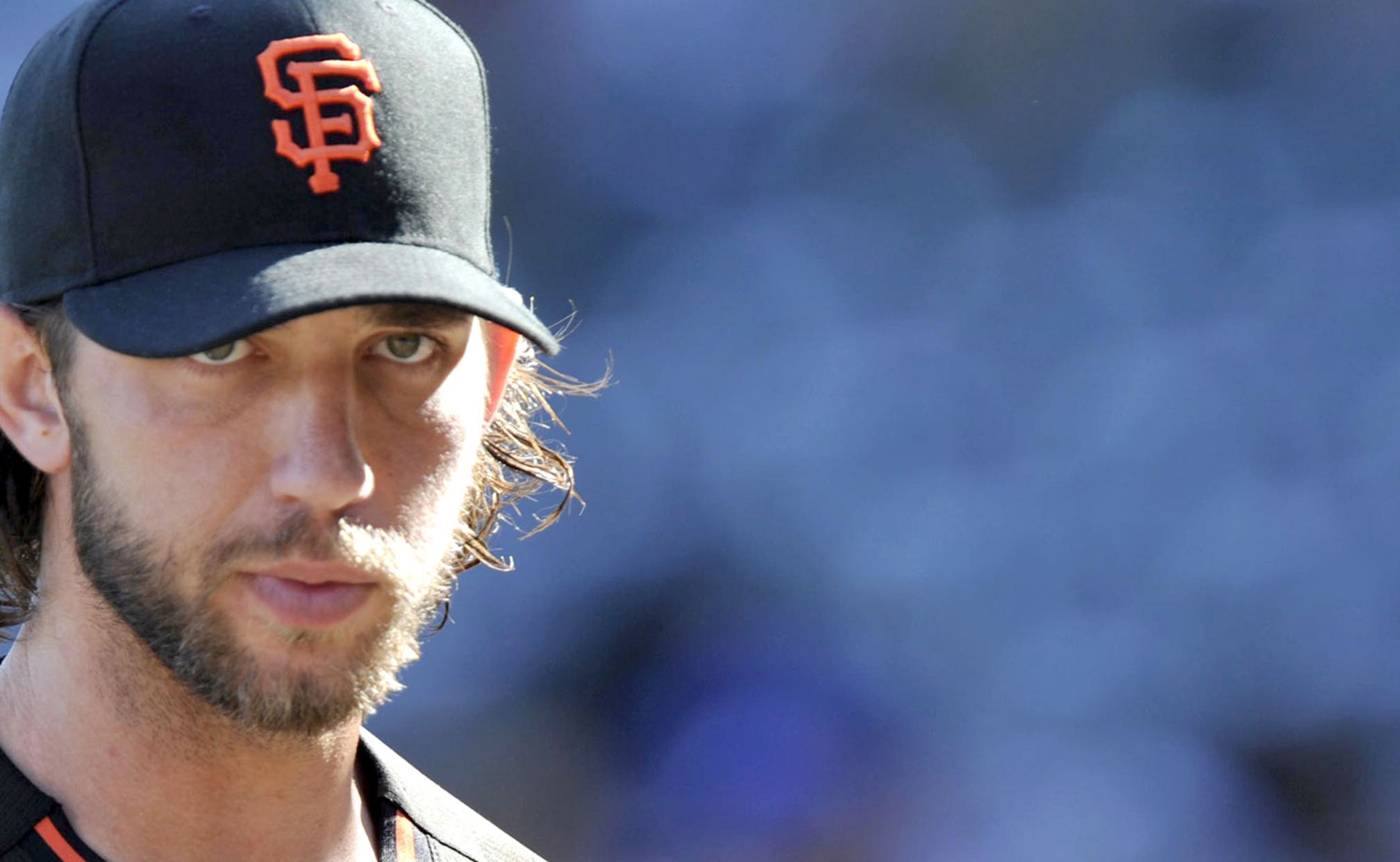 Madison Bumgarner Might Have Trouble Complying With Sf Chewing Tobacco Ban Fox Sports