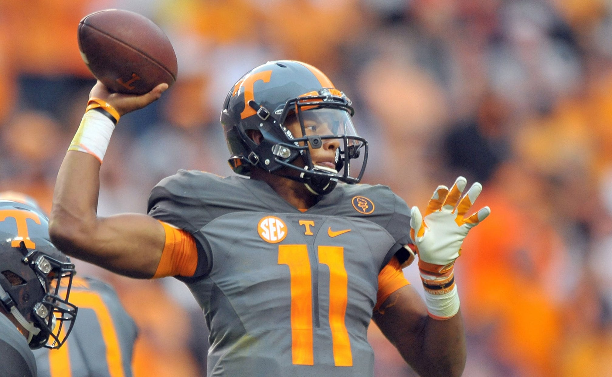 Joshua Dobbs named SEC Offensive Player of the Week after huge performance | FOX Sports