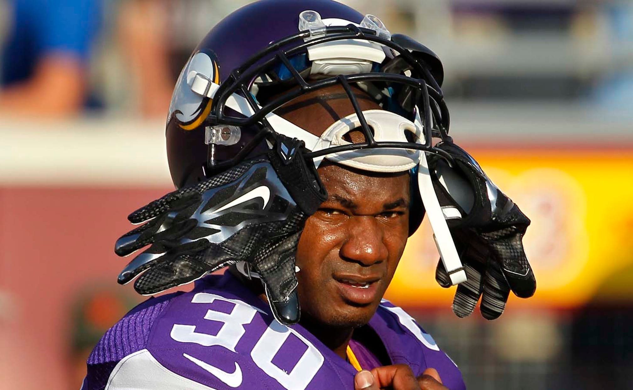 Terence Newman has entire Vikings secondary drinking red wine | FOX Sports