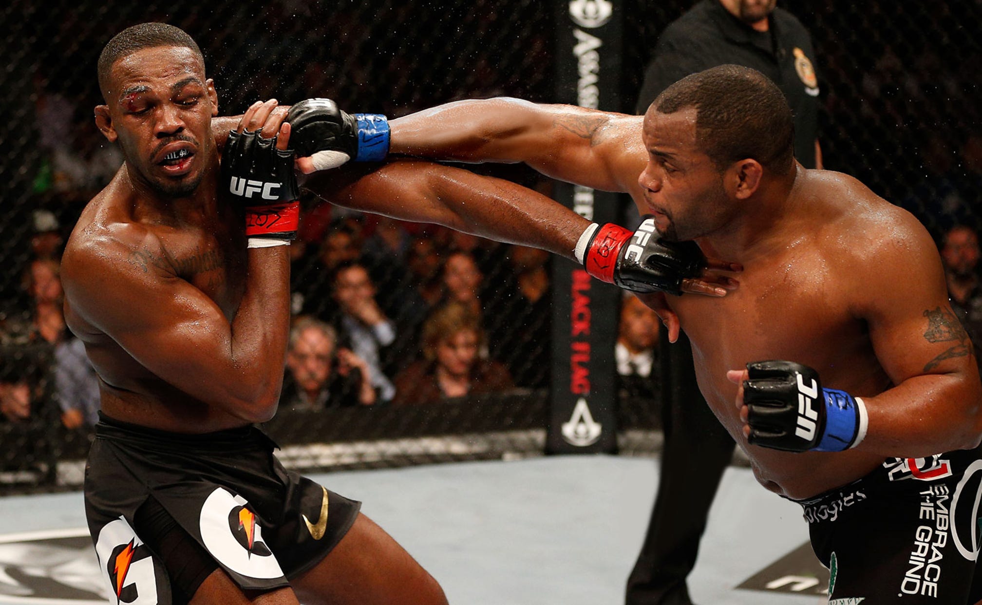 Daniel Cormier Ufc Tonight Gig Will Help Me Beat Jon Jones Fox Sports