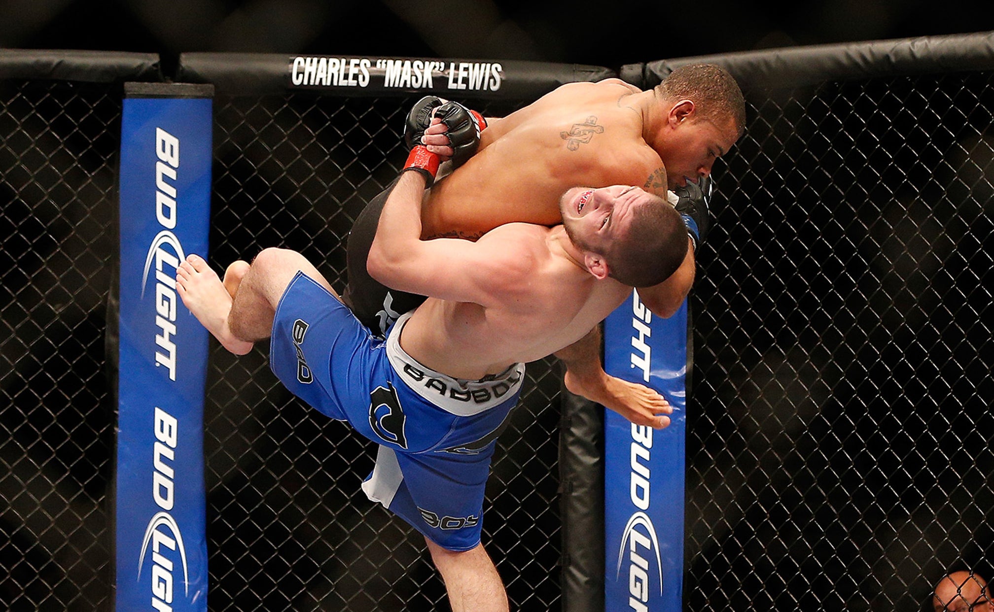 21+ Khabib Nurmagomedov Knee Injury Background