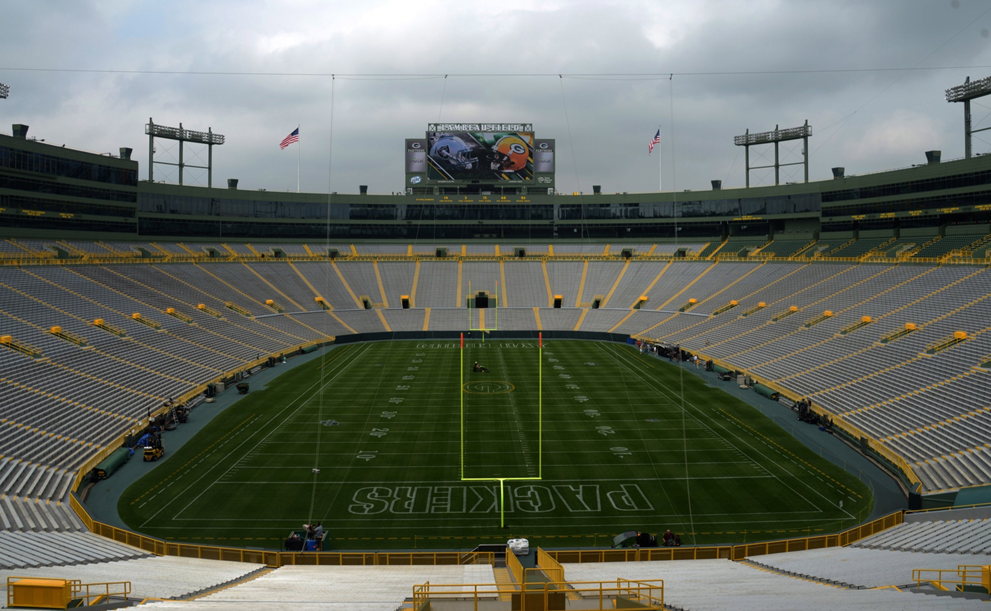 Lambeau Field Tour Guide On Green Bay Packers Tradition Its Sacred