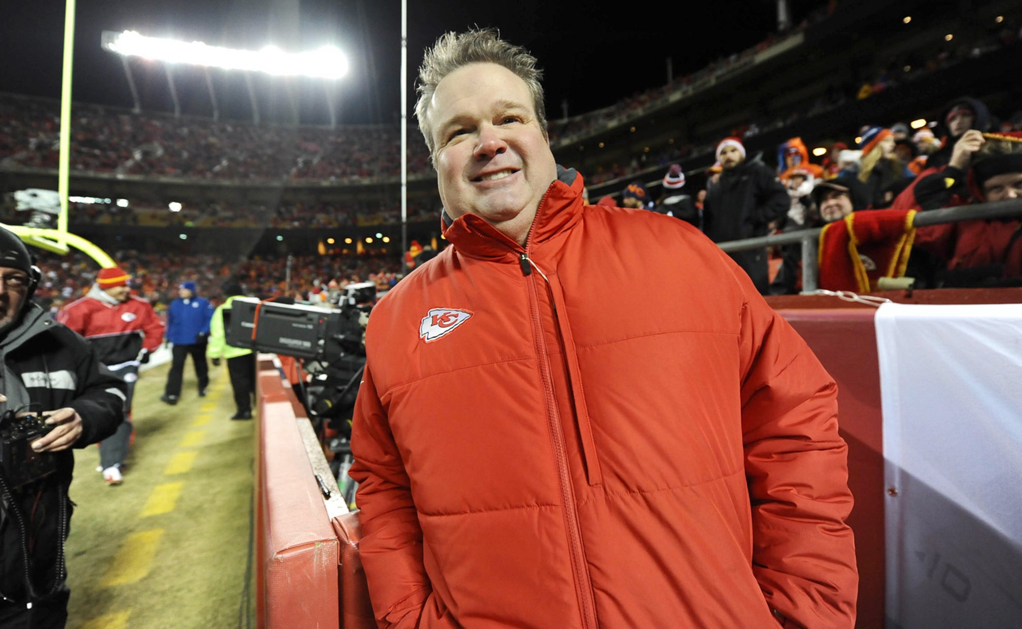 Modern Family's Eric Stonestreet does a mean Andy Reid impression FOX Sports