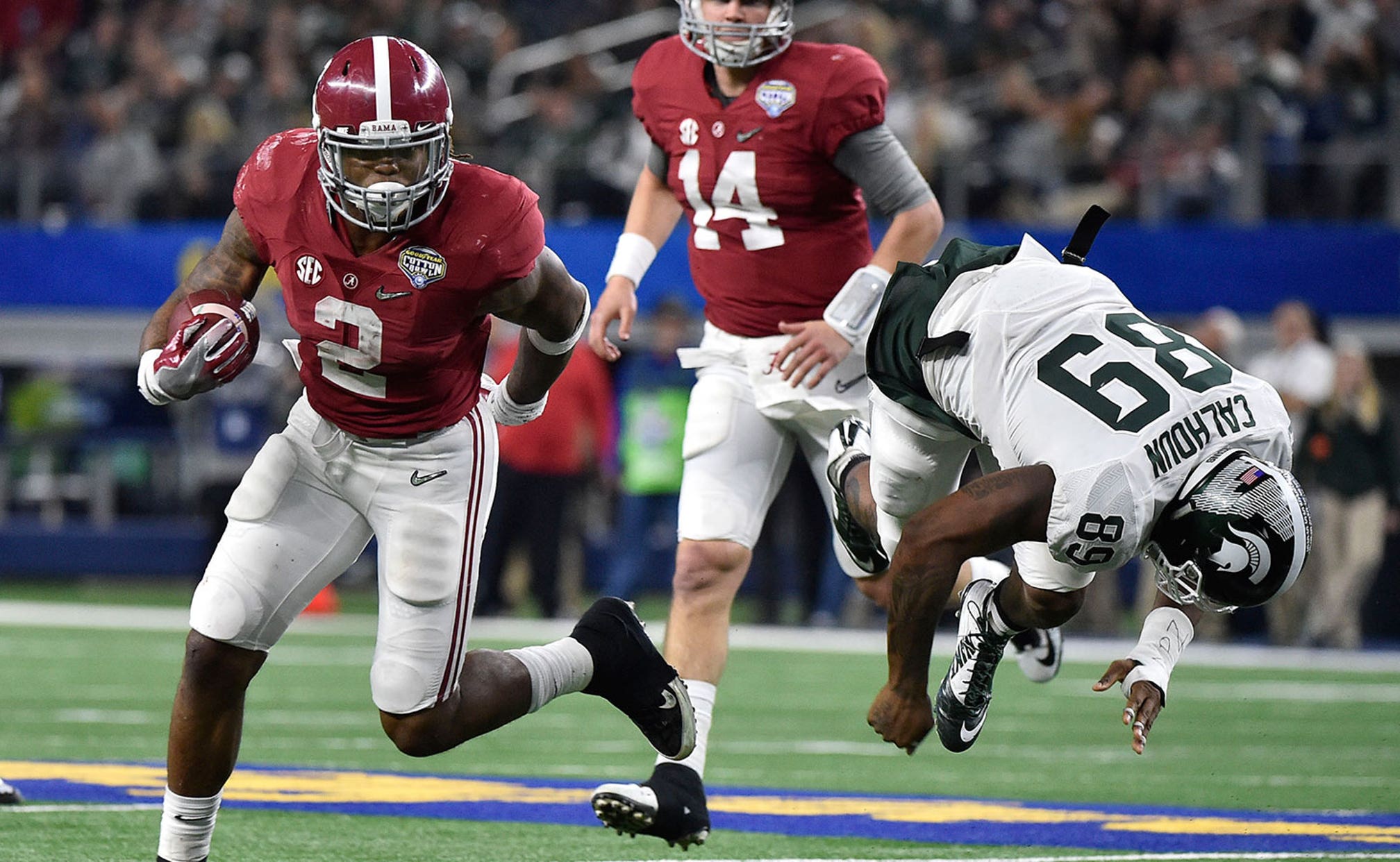 Derrick Henry Sums Up Bama S Cotton Bowl Win With One Dominating Play Fox Sports