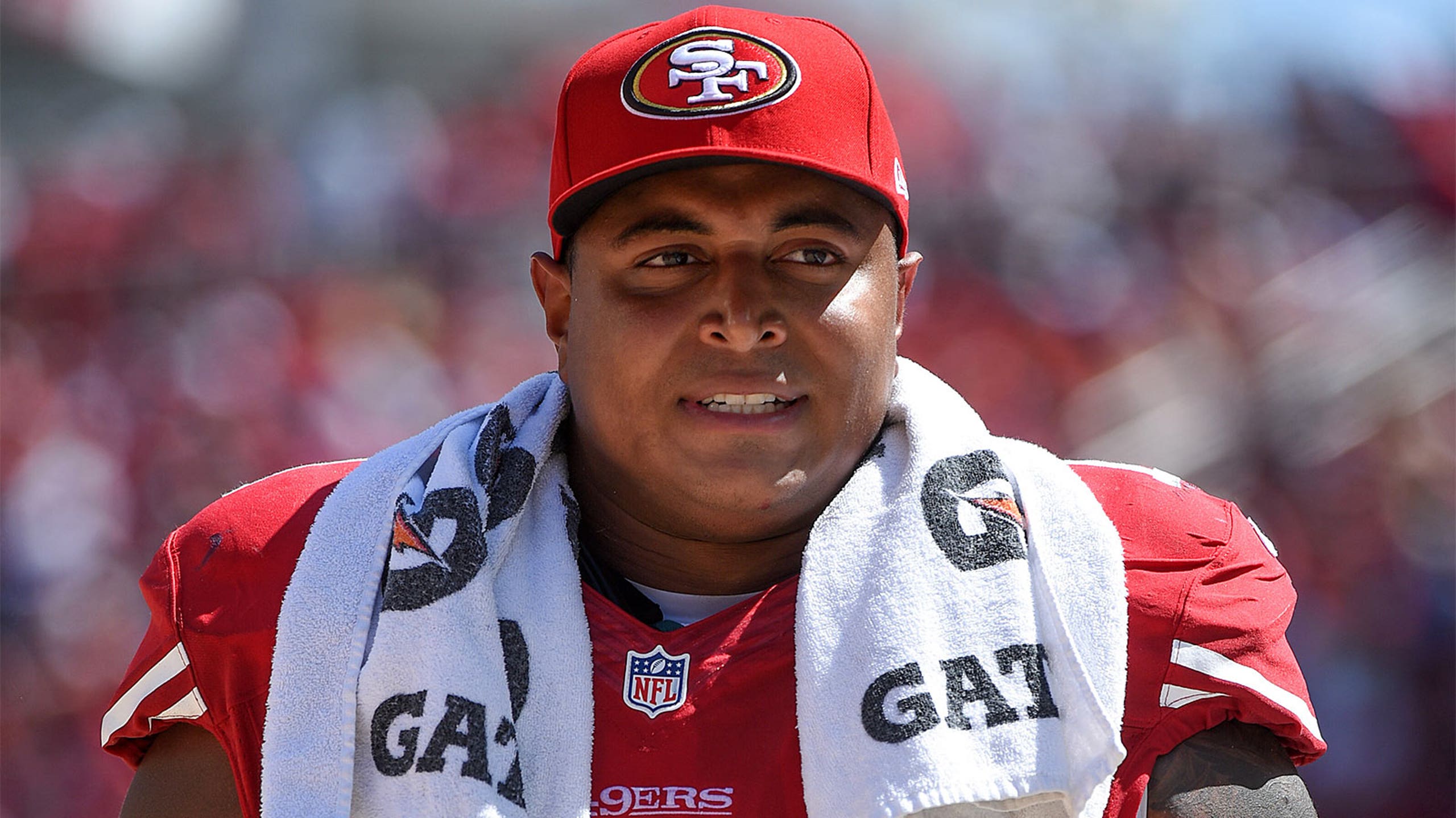 He&rsquo;s back: Panthers claim OT Jonathan Martin off waivers | FOX Sports