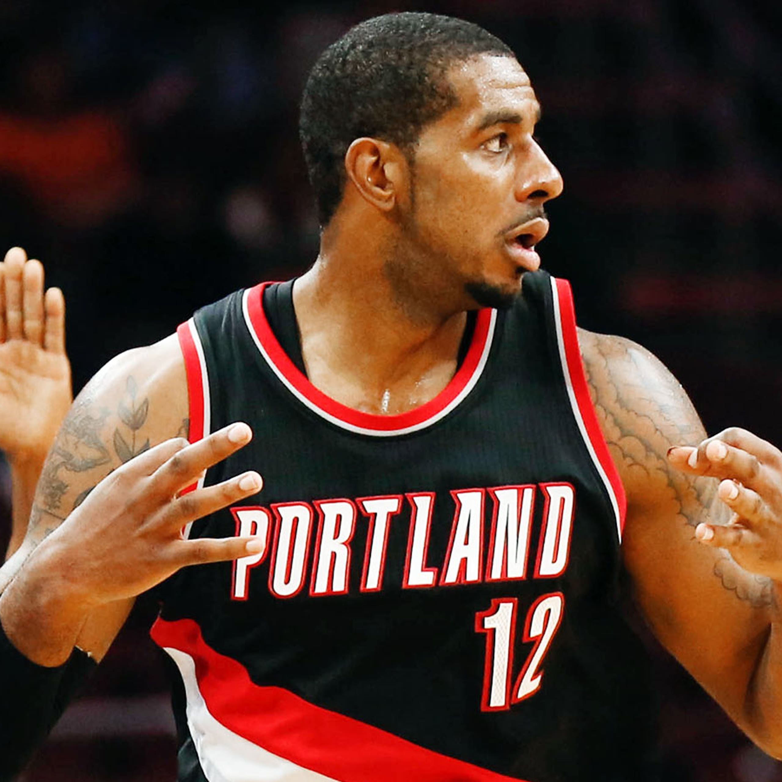 The City Of Phoenix Will Recycle Their Lamarcus Aldridge Banner Fox Sports