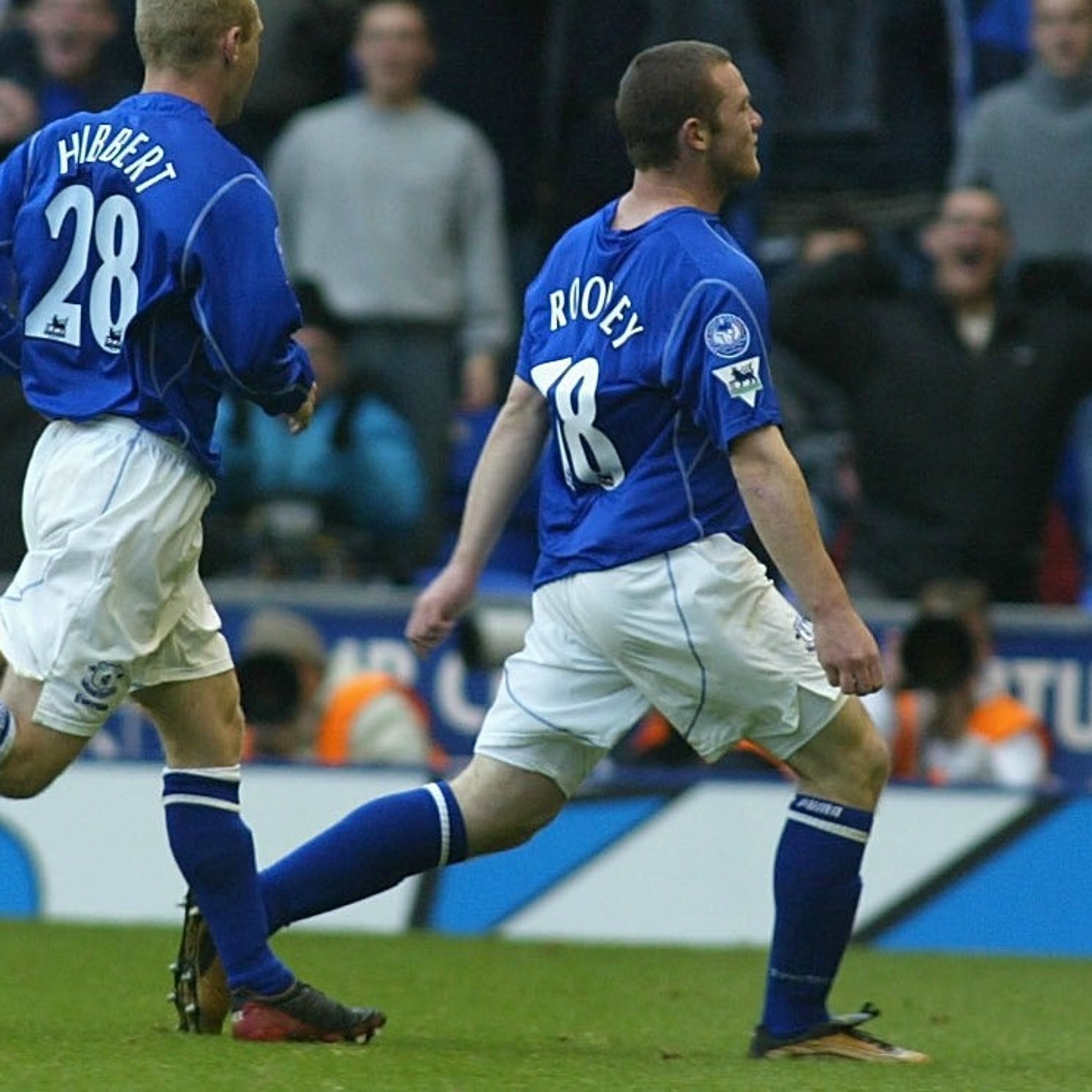14 Years Ago Wayne Rooney Scored This Debut Wondergoal Fox Sports