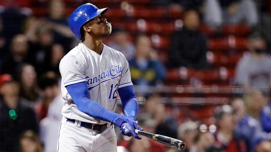 Royals' Soler expected to miss at least six weeks with foot fracture