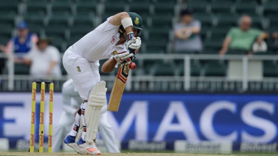 England on top in 3rd test, South Africa 267-7 on 1st day