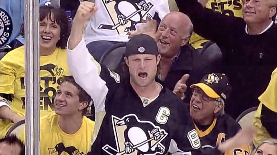 Usher had to tell Pirates ace Gerrit Cole to calm down at Penguins game