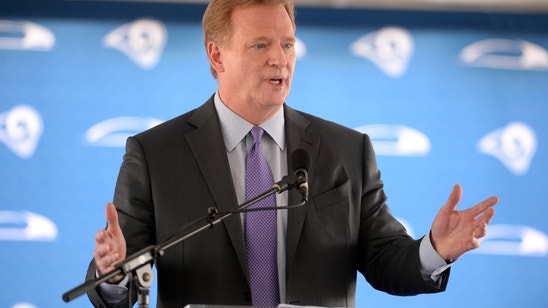 Complete first round mock draft plus Titans 5 rounds. Trades included.