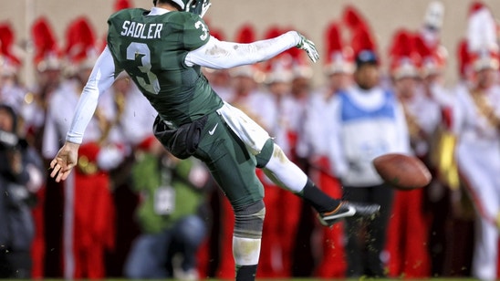 LSU kicker honors Mike Sadler, Sam Foltz with awesome cleats