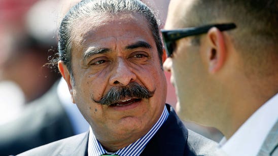 Jags owner gives vote of confidence to Gus Bradley, GM Caldwell