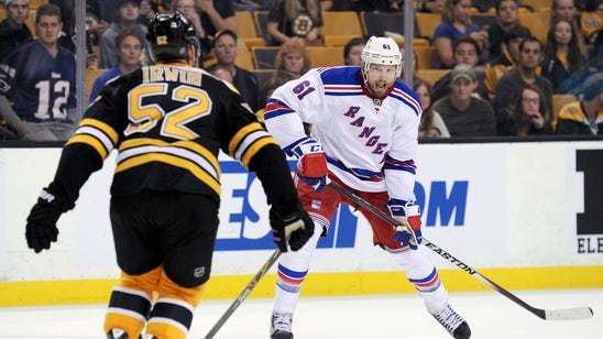 Bruins' Irwin experiment ends on waivers, Chara set for return