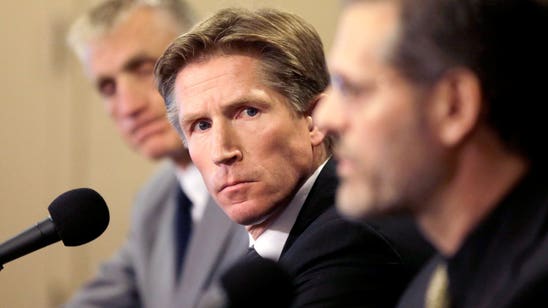 Flyers' Hakstol enjoys teaching moment with kids