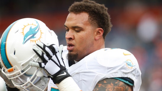 Dolphins C Pouncey (foot) ruled out, wearing boot on sideline
