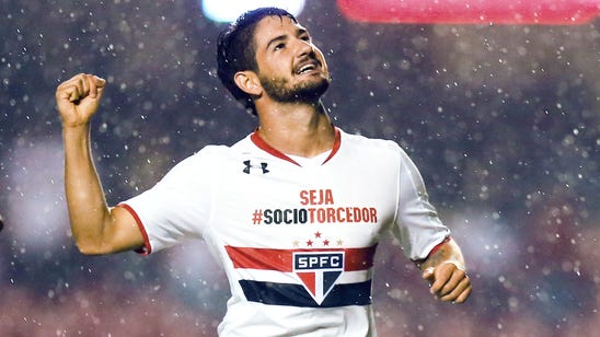 Report: United, Chelsea offered chance to sign Brazil striker Pato