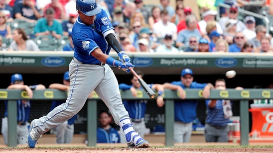 KC Royals Salvador Perez Surprises With Silver Slugger Win