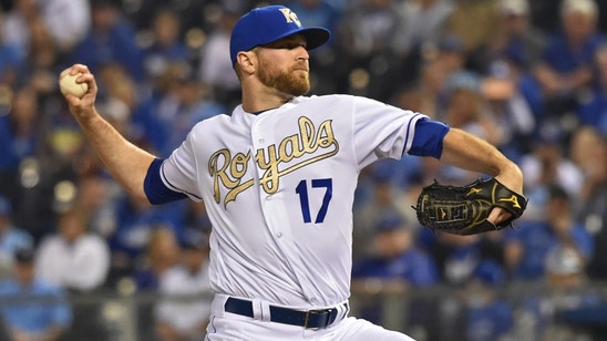 Cubs acquire Wade Davis from Royals for Jorge Soler