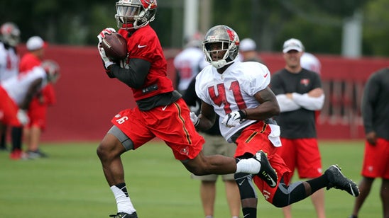 Bucs CB Wilson loses two fingers in fireworks accident