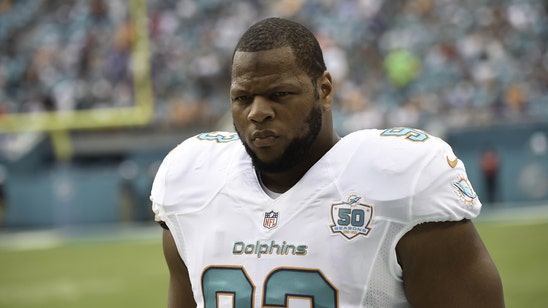 Ndamukong Suh made statement with his footwear at practice?