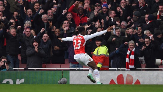 Arsenal's Welbeck beats Leicester in stoppage time, Twitter explodes