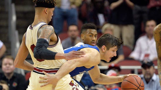No. 18 Louisville stages furious second-half rally, beats No. 20 Duke