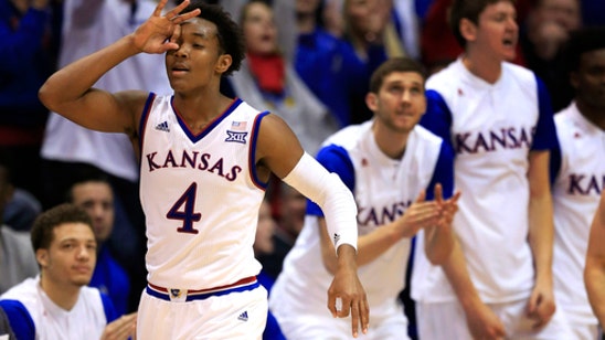 No. 3 Kansas breaks out of funk in victory over Texas