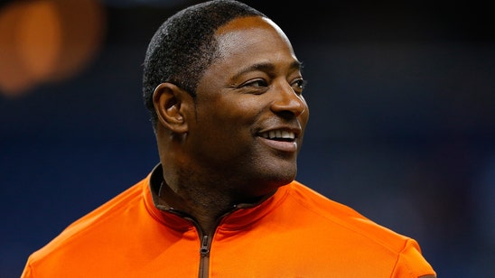 Report: Bowling Green coach comes to rescue of crashed motorist