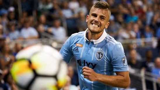 Sporting KC moves back atop Western Conference with 2-0 win over FC Dallas