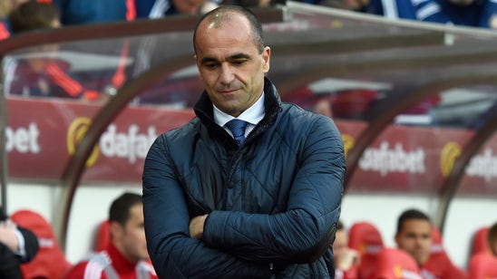 Everton players backed Roberto Martinez, says Tim Howard