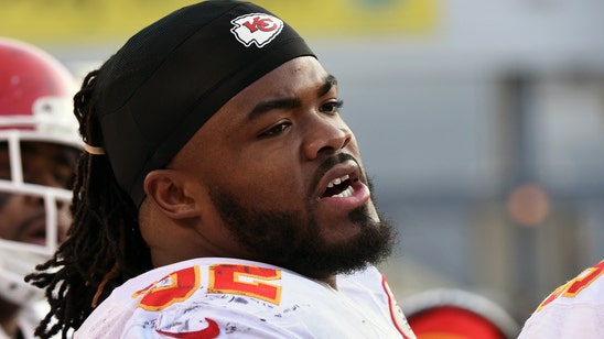 Watch a 346-pound Chiefs defensive tackle catch his first touchdown pass