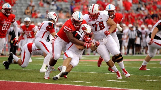 Houston continues to win, but Louisville looms