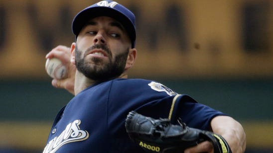 Report: Blue Jays strongly interested in Brewers' Mike Fiers