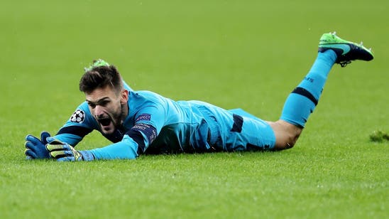 Hugo Lloris confirms he is a magician with ridiculous save vs. Chicharito