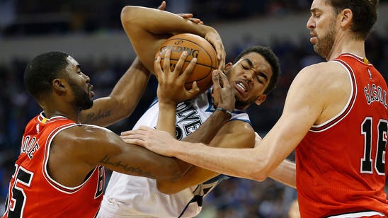 Bulls fend off Wolves in exhibition, 114-105