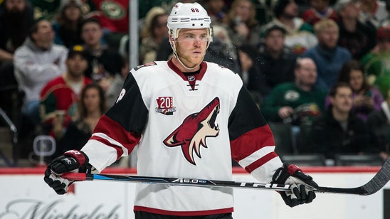 Panthers acquire Jamie McGinn from Coyotes in exchange for Jason Demers