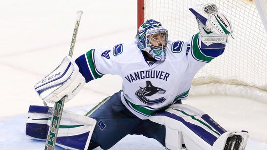 Ryan Miller's new vintage-style mask looks great