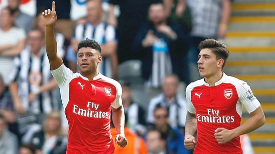 Arsenal edge 10-man Newcastle thanks to Coloccini's own-goal