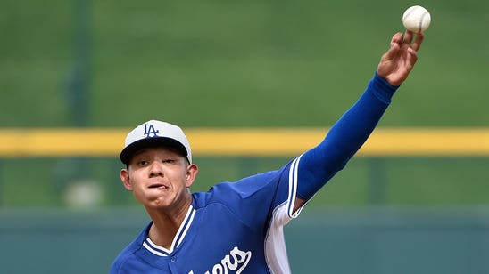 Top Dodgers pitching prospects Urias, De Leon highlight spring training invitees