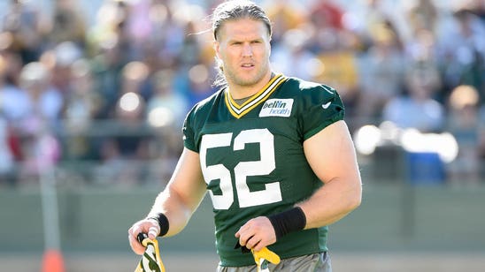 Packers LB Clay Matthews misses practice with knee soreness