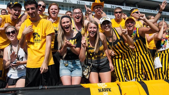 Hawkeyes suspend RB Mitchell for academic reasons