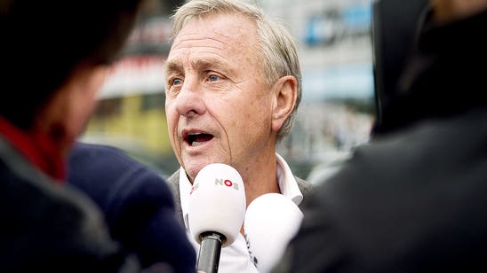 Johan Cruyff supports Joan Laporta for La Liga club Barcelona presidency