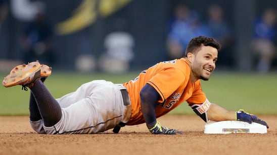 Jose Altuve bites it at second base trying to complete a cycle