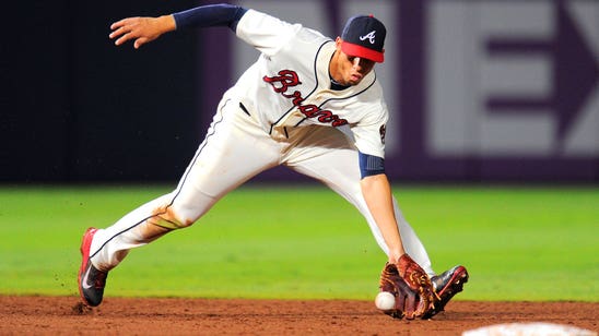 Braves GM Coppolella's first major move risky one in trading defensive wizard Simmons
