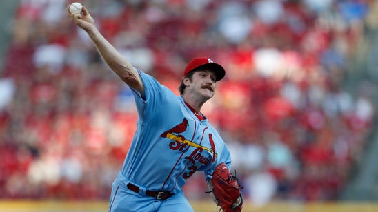 Mikolas strong early, falters late in Cardinals' 3-2 loss to Reds