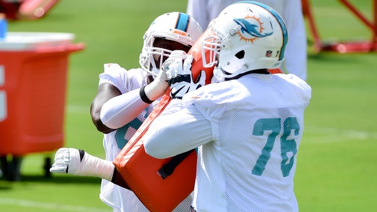 Adam Gase wants training camp to test Dolphins' fortitude