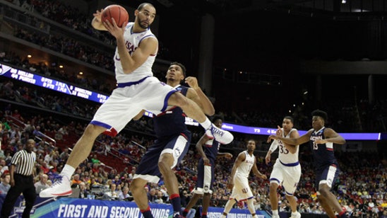 No. 1 overall seed Kansas shows swagger, focus in reaching Sweet 16