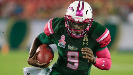 Quinton Flowers a one-man wrecking crew in USF's win over UConn
