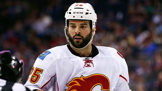Flames' Bollig 'got scared' to fight former teammate Toews